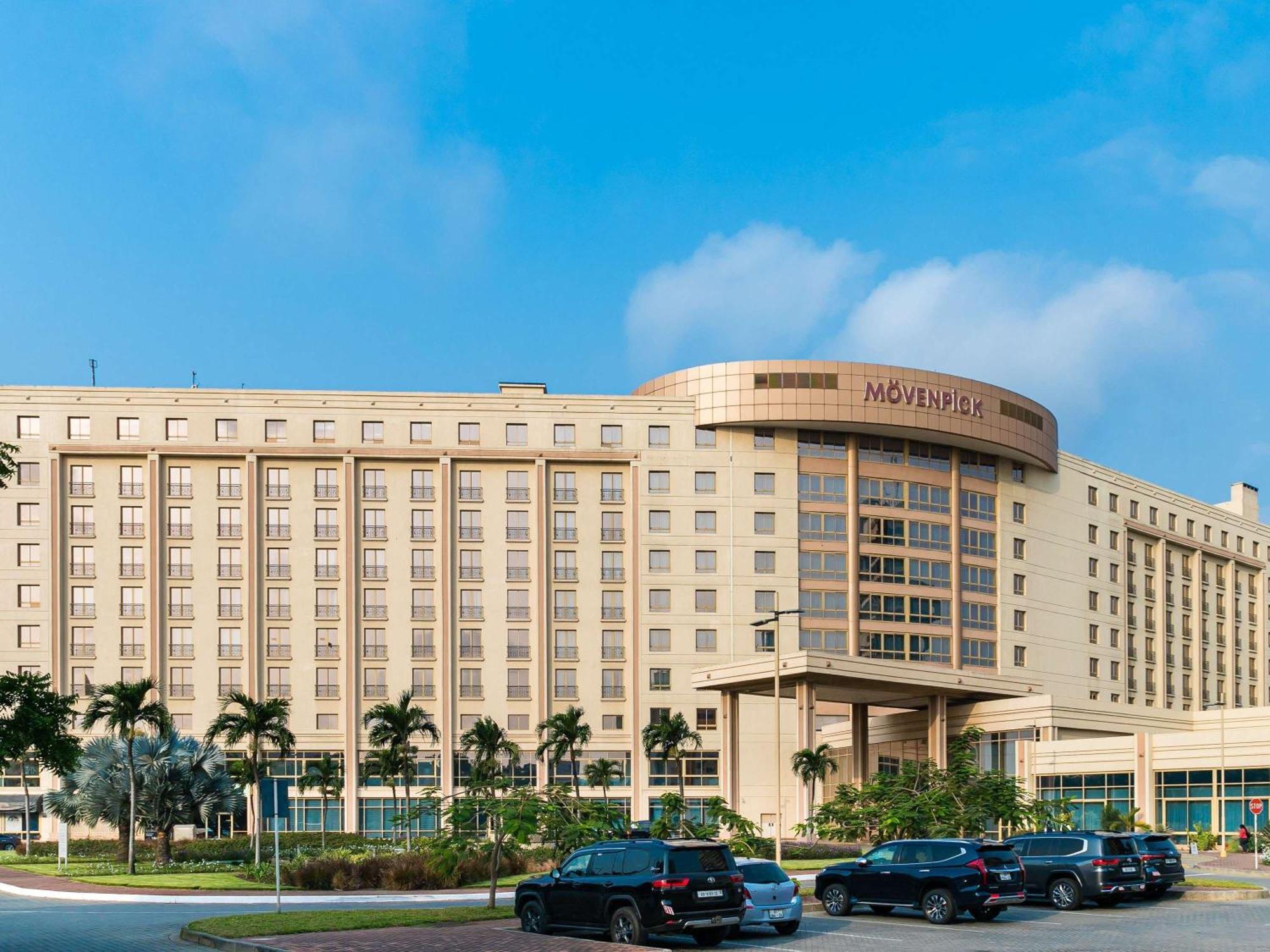 Moevenpick Ambassador Hotel Accra Exterior photo