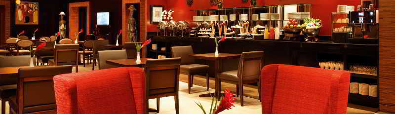 Moevenpick Ambassador Hotel Accra Exterior photo