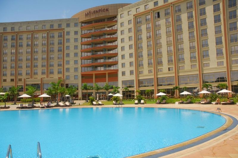 Moevenpick Ambassador Hotel Accra Exterior photo